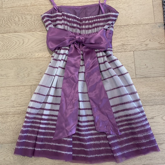 BCBG Maxazria. Size 4. Cocktail dress. Strapless. - Picture 4 of 4